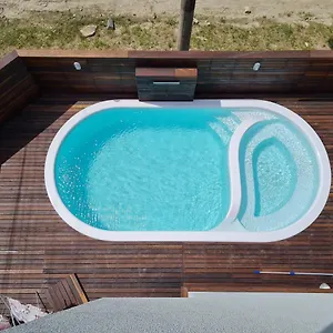 https://siri-mariscal-casa-com-piscina.santa-catarina-brasil.com